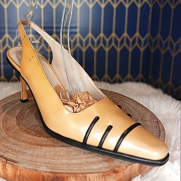 Chanel Tan & Black Patent Leather Slingback Pumps Made in Italy, Size 39 - Picture 8 of 16